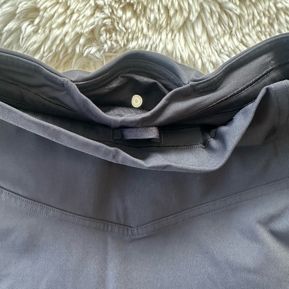 EUC Base Pace Lululemon black leggings size medium 6 - Picture 2 of 3